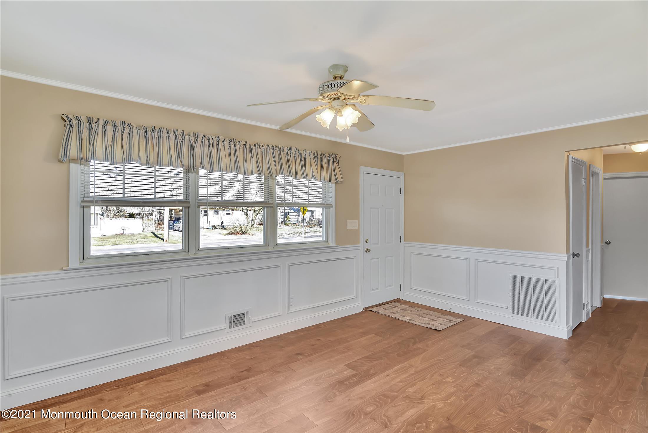 56 Burnt Tavern Road Brick, NJ 08724 - Photo 3 of 27 Living Room