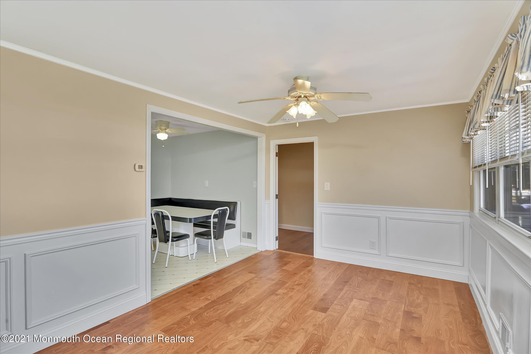 56 Burnt Tavern Road Brick, NJ 08724 - Photo 4 of 27 Living Room Entrance view