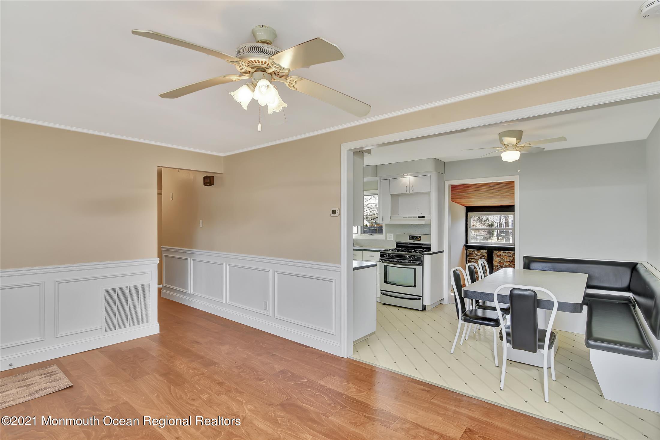 56 Burnt Tavern Road Brick, NJ 08724 - Photo 5 of 27 Living Room View