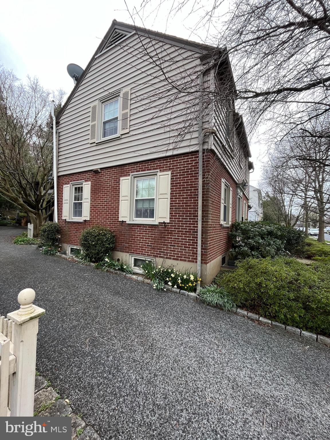 102 West End Avenue Lititz, PA 17543 - Photo 8 of 52