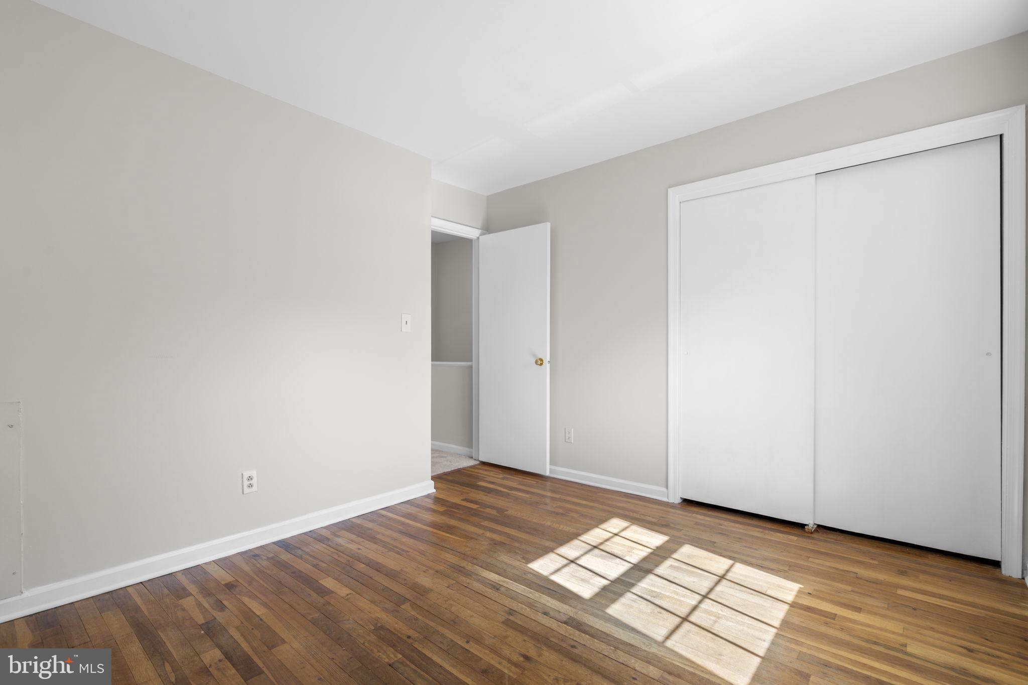 8221 Tory Road, Unit 150 Springfield, VA 22152 - Photo 21 of 36 Bright and airy blank canvas awaits.