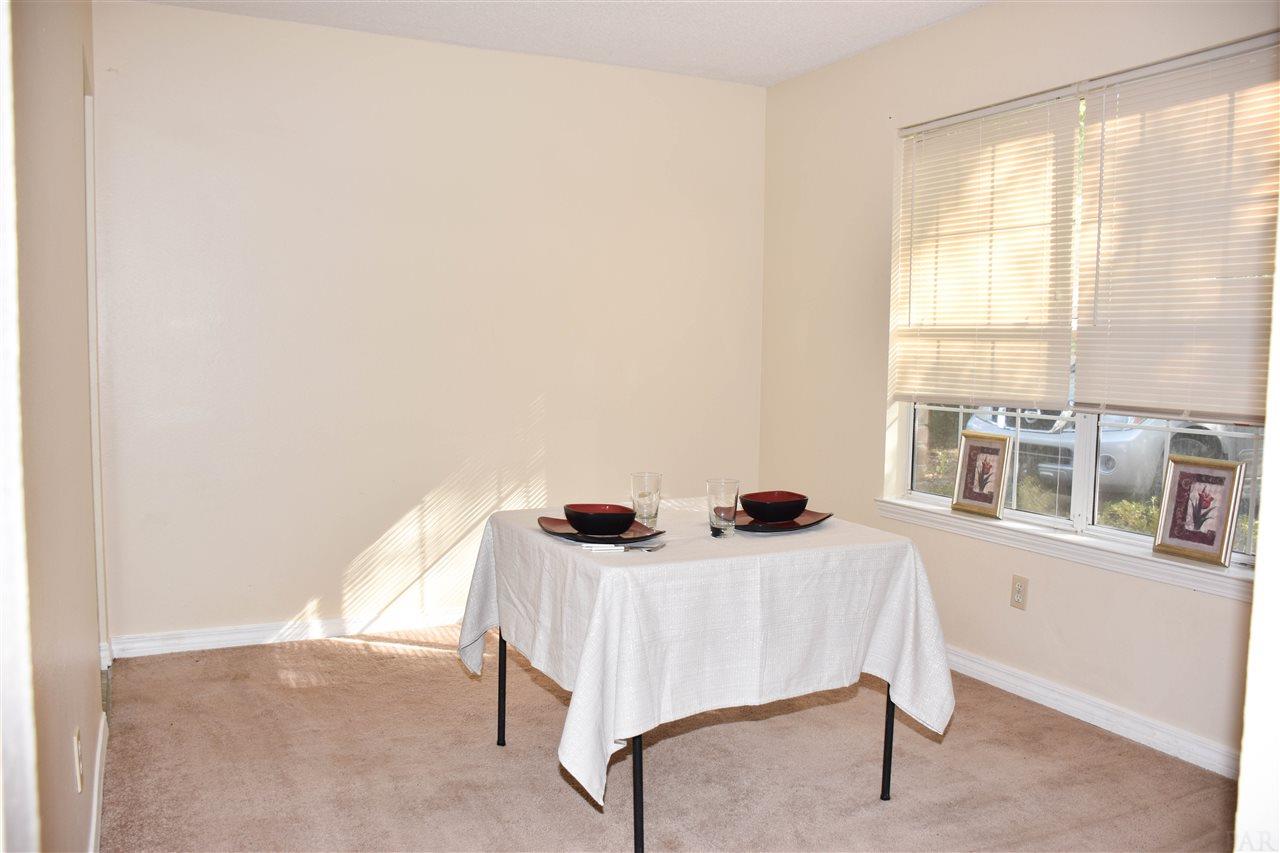 6504 Robie Road Milton, FL 32570 - Photo 7 of 36 Gallery Image 7