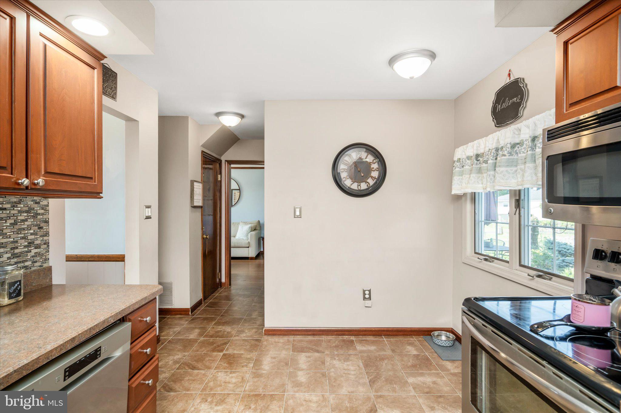 26 Albemarle Road Hamilton, NJ 08690 - Photo 11 of 36 Gallery Image 11