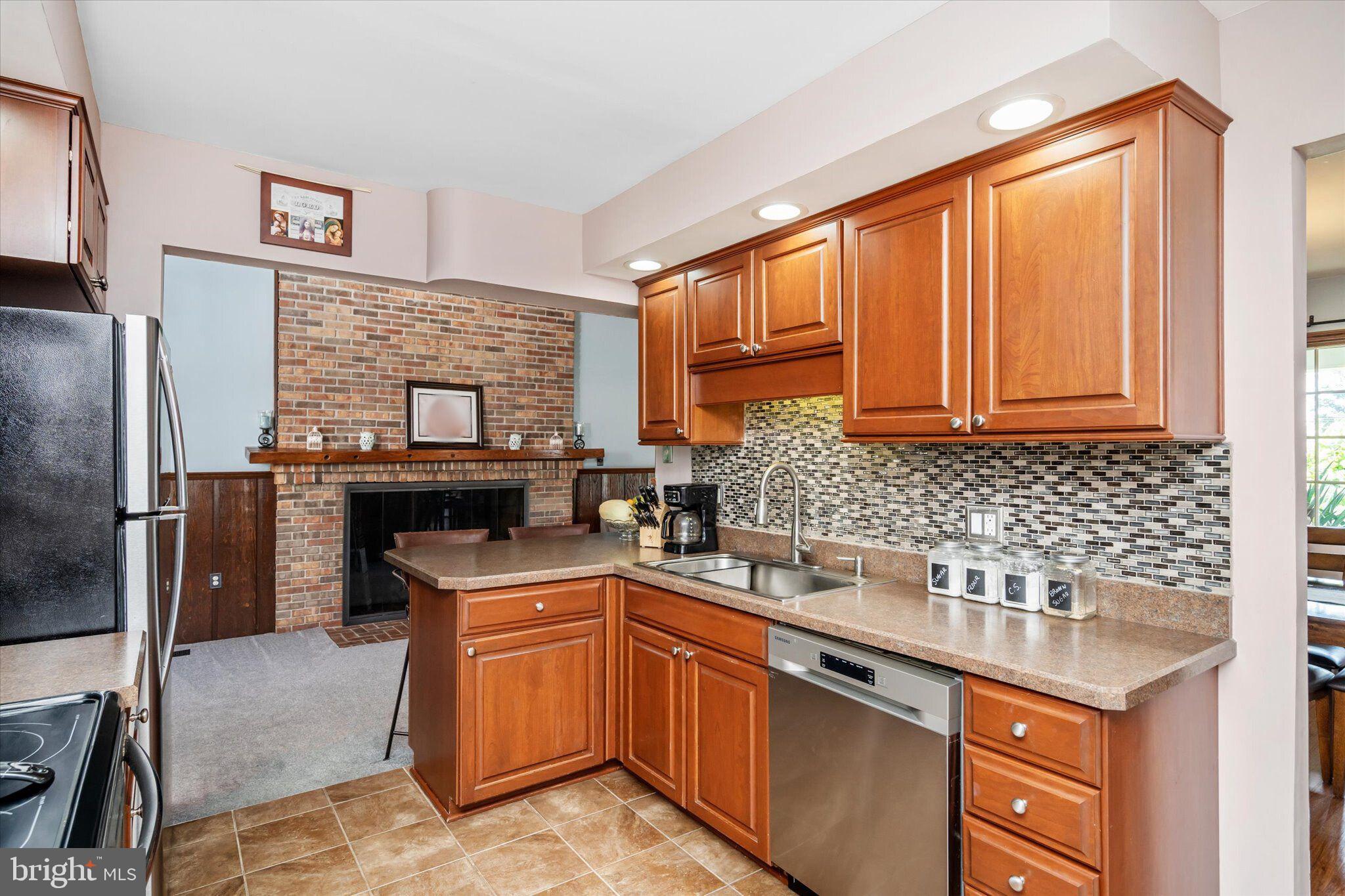 26 Albemarle Road Hamilton, NJ 08690 - Photo 9 of 36 Gallery Image 9