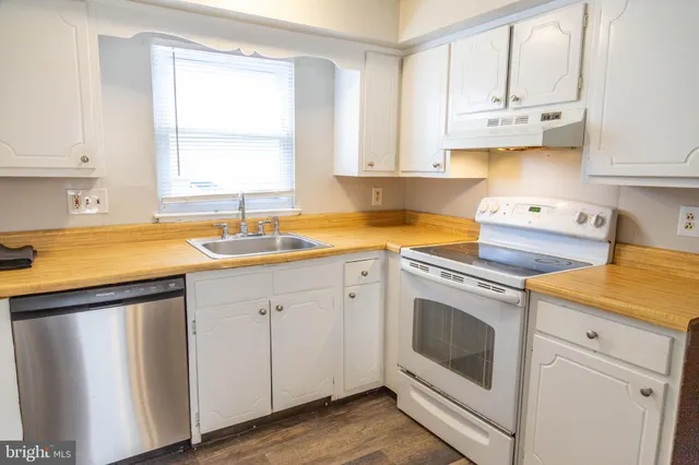 $2,100 | 12 West Wayne Terrace, Collingswood, NJ 08108