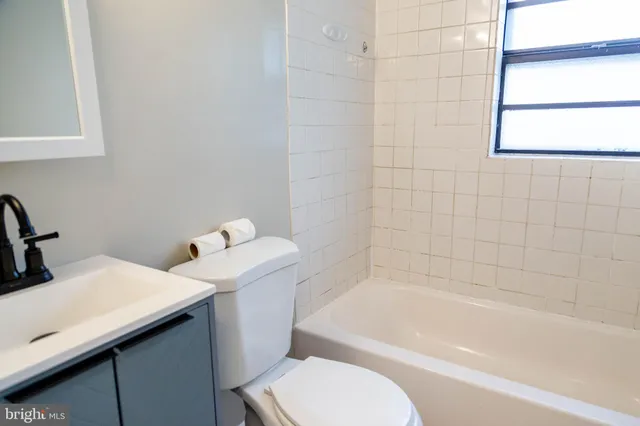 $2,100 | 12 West Wayne Terrace, Collingswood, NJ 08108