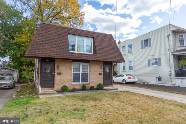 $2,100 | 12 West Wayne Terrace, Collingswood, NJ 08108