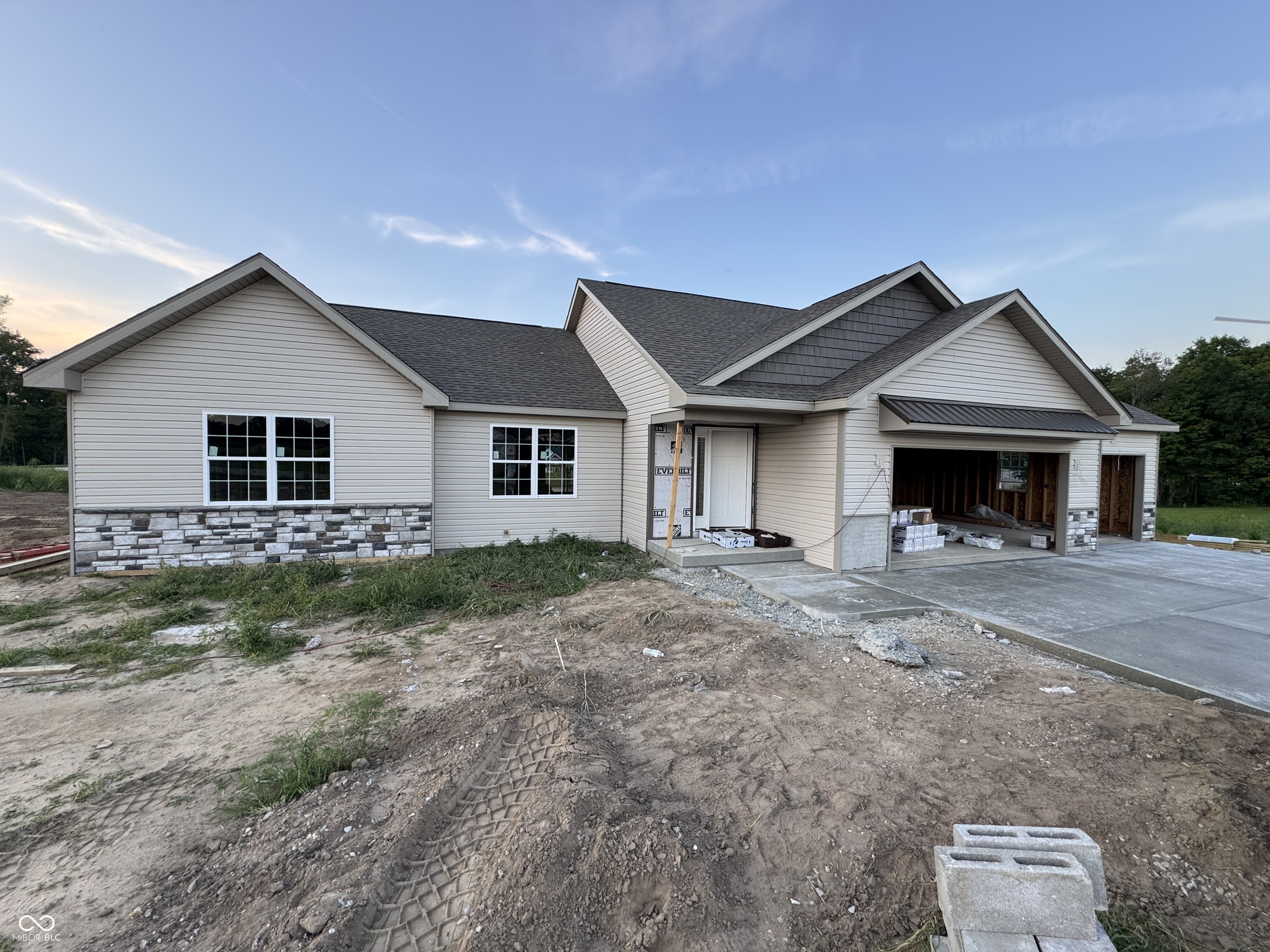 102 Red Oak Lane Covington, IN 47932 - Photo 2 of 5