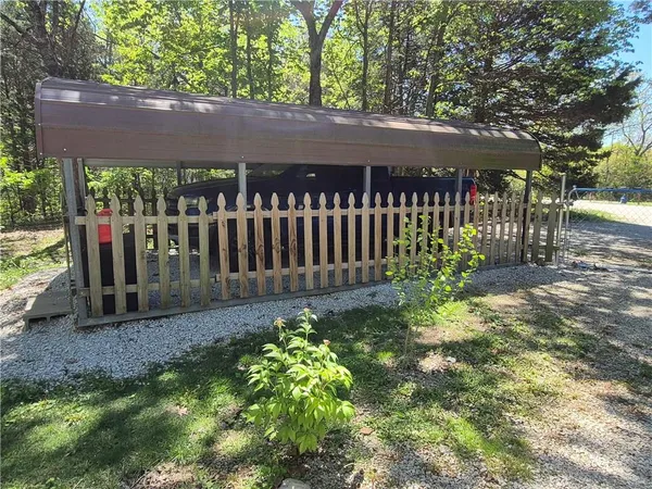 $199,000 | 17999 State Highway, Hermitage, MO 65668