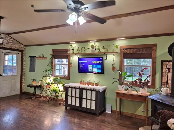 $199,000 | 17999 State Highway, Hermitage, MO 65668
