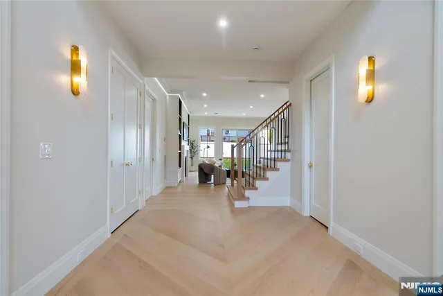 a view of a livingroom with a dinning area
