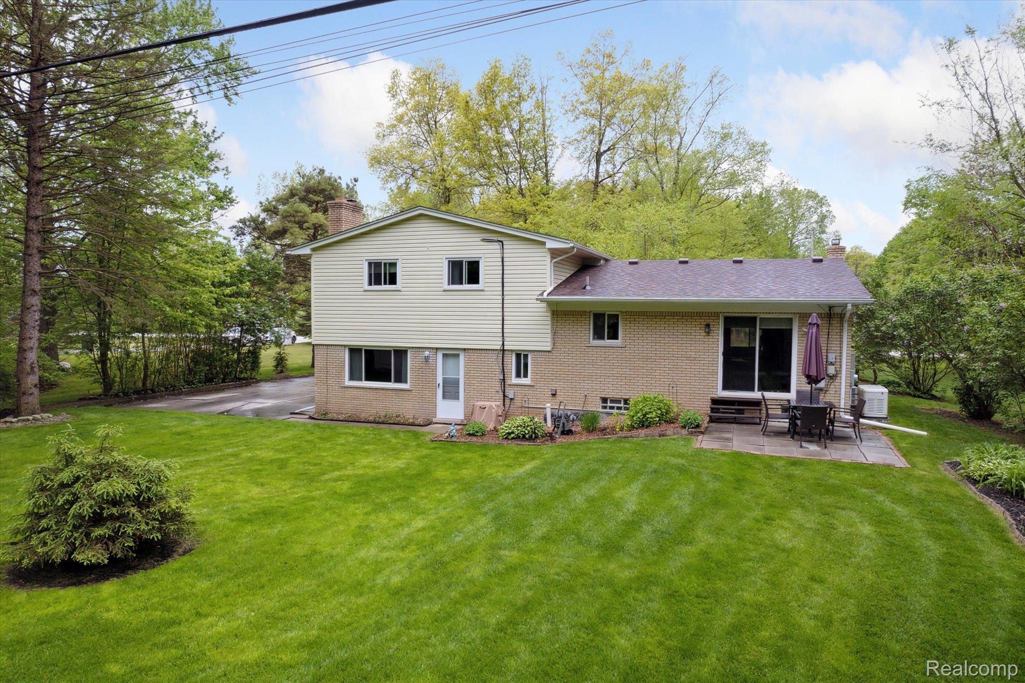 6859 Meldrum Road Fair Haven, MI 48023 - Photo 34 of 38 Gallery Image 34