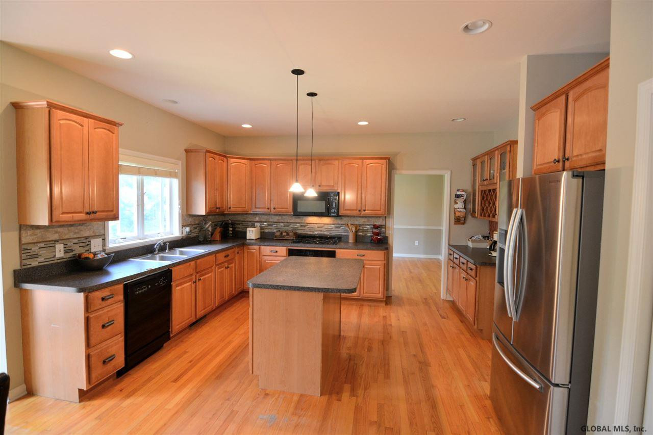 4033 Newcastle Road Schenectady, NY 12303 - Photo 8 of 21 Photo 8