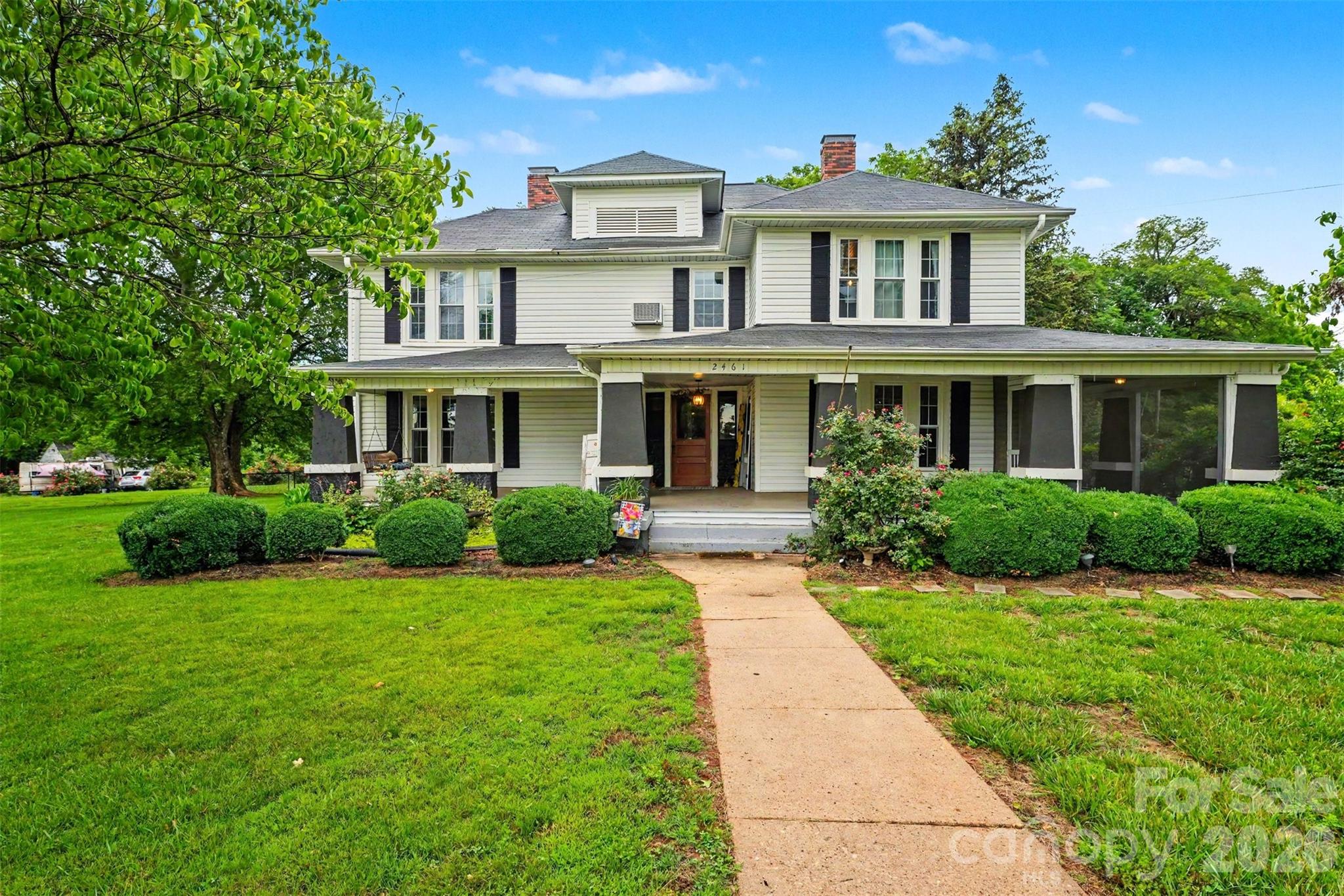 2461 Startown Road Newton, NC 28658 - Photo 2 of 29