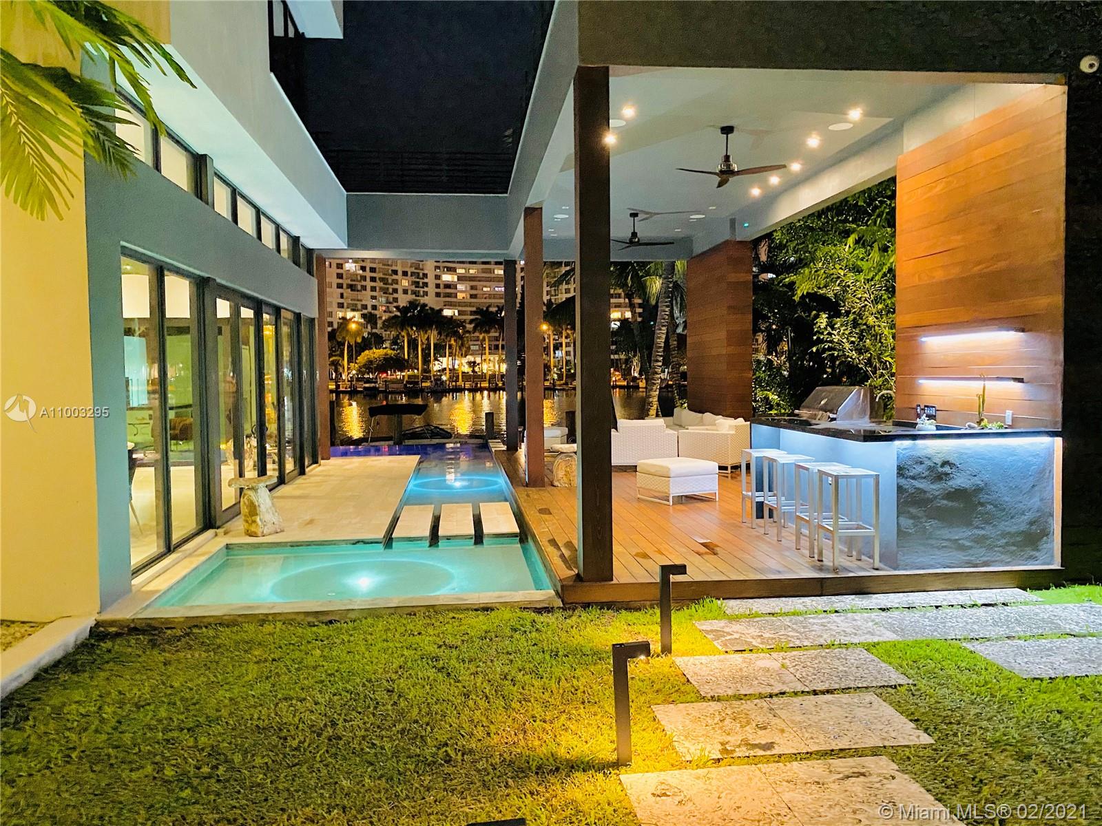 5191 Pine Tree Drive Miami Beach, FL 33140 - Photo 28 of 35