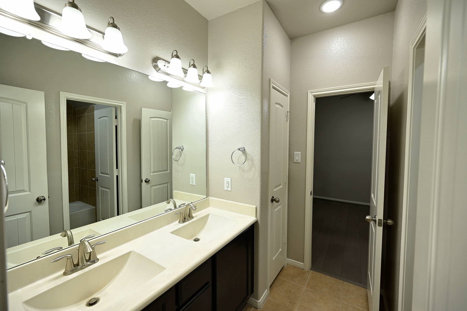 4510 Greenleaf Drive Spring, TX 77389 - Photo 16 of 39