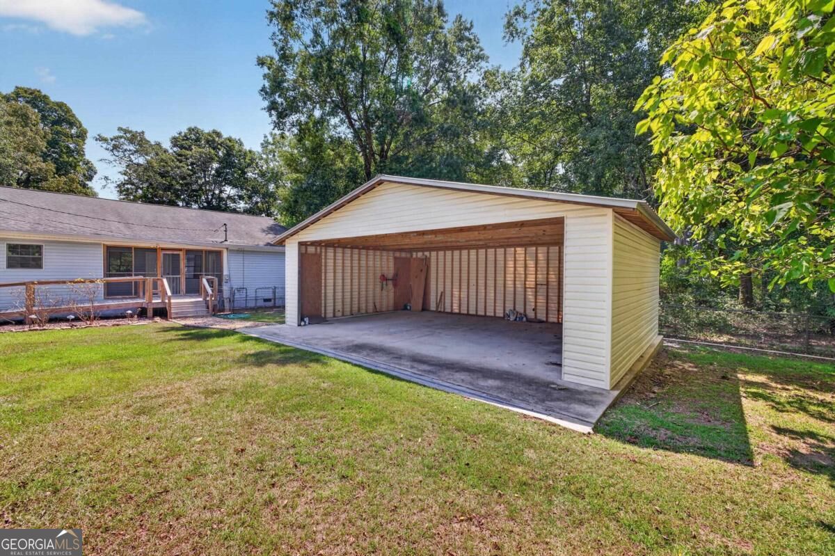 274 South Steel Bridge Road Eatonton, GA 31024 - Photo 2 of 71 Gallery Image 2