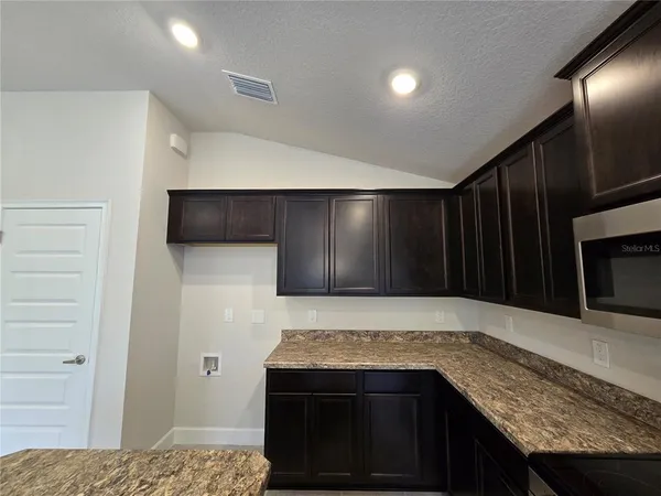 $272,550 | 336 West Twisted Oaks Drive, Beverly Hills, FL 34465
