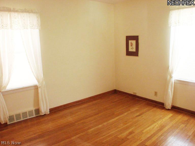 5705 Shawnee Road Cleveland, OH 44124 - Photo 14 of 22
