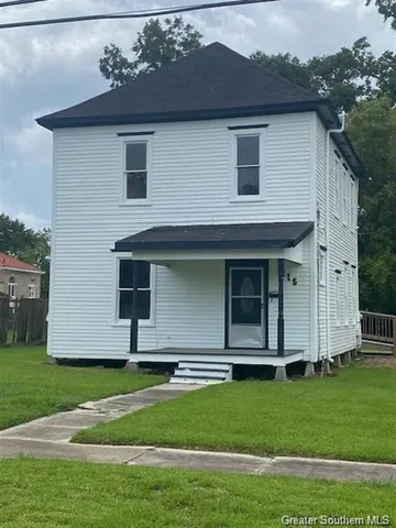 $89,900 | 215 West Nezpique Street, Jennings, LA 70546