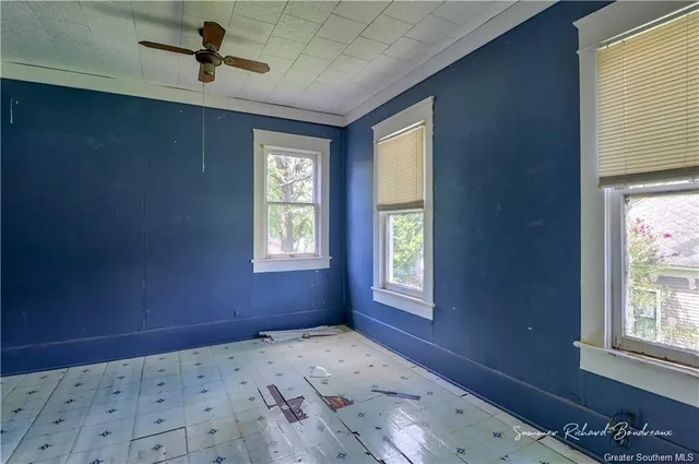 $89,900 | 215 West Nezpique Street, Jennings, LA 70546