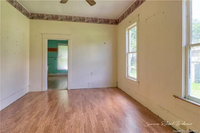 $89,900 | 215 West Nezpique Street, Jennings, LA 70546