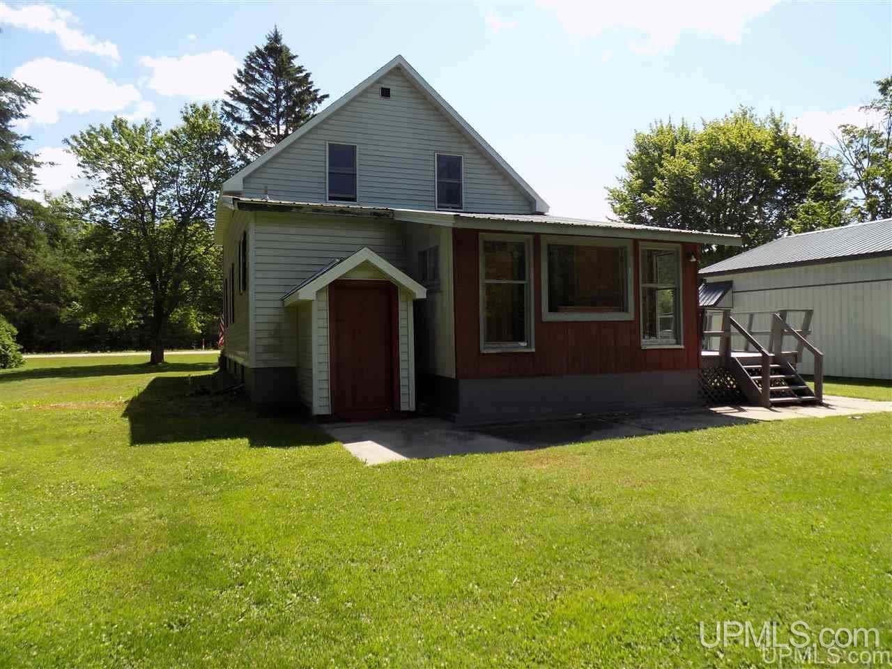 877 N River Road Manistique, MI 49854 - Photo 35 of 43