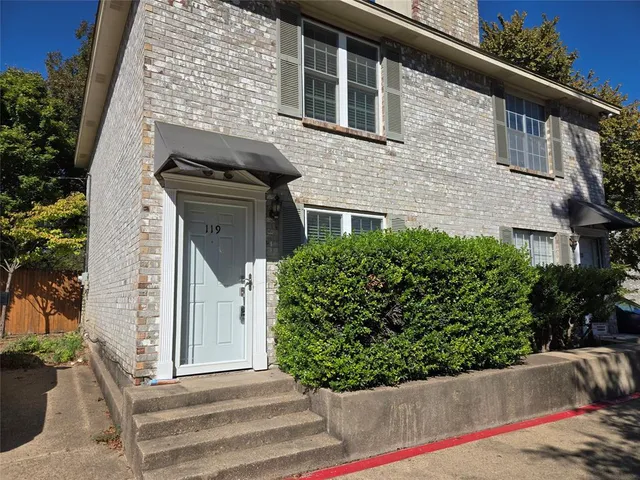$1,475 | 119 Graystone Place, Duncanville, TX 75137