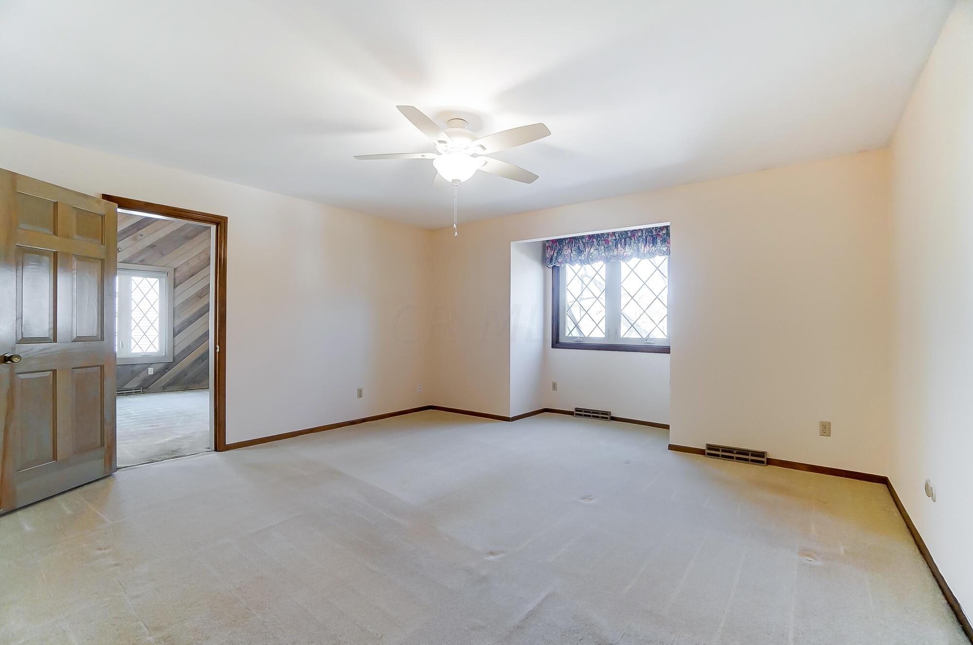 2221 Sandover Road Columbus, OH 43220 - Photo 35 of 79 owner's suite with loft
