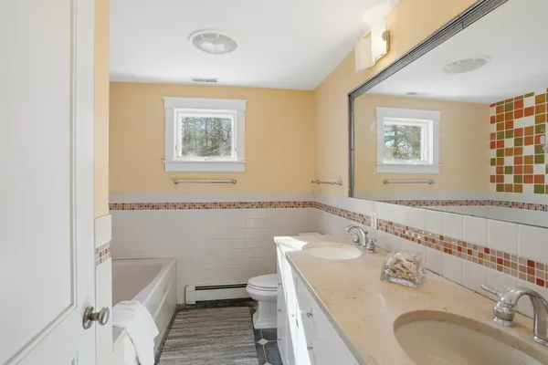 $1,800,000 | 18 Wood Duck Way, Oak Bluffs, MA 02557