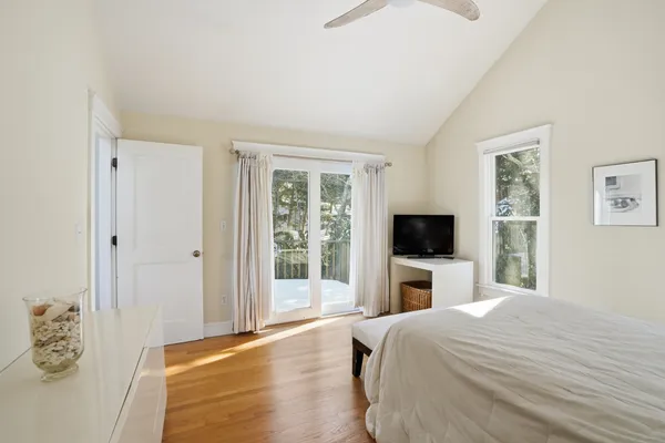 $1,800,000 | 18 Wood Duck Way, Oak Bluffs, MA 02557