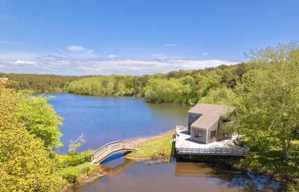 $1,800,000 | 18 Wood Duck Way, Oak Bluffs, MA 02557