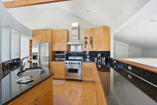 $1,800,000 | 18 Wood Duck Way, Oak Bluffs, MA 02557