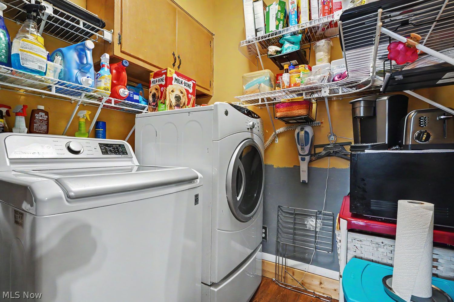 3376 Darrow Road Stow, OH 44224 - Photo 24 of 49 Washer, Dryer stay.