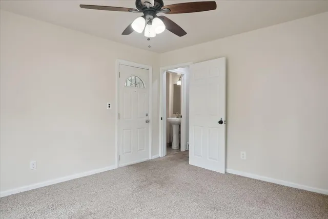 $2,100 | 29484 Spring Hill Drive, Southfield, MI 48076