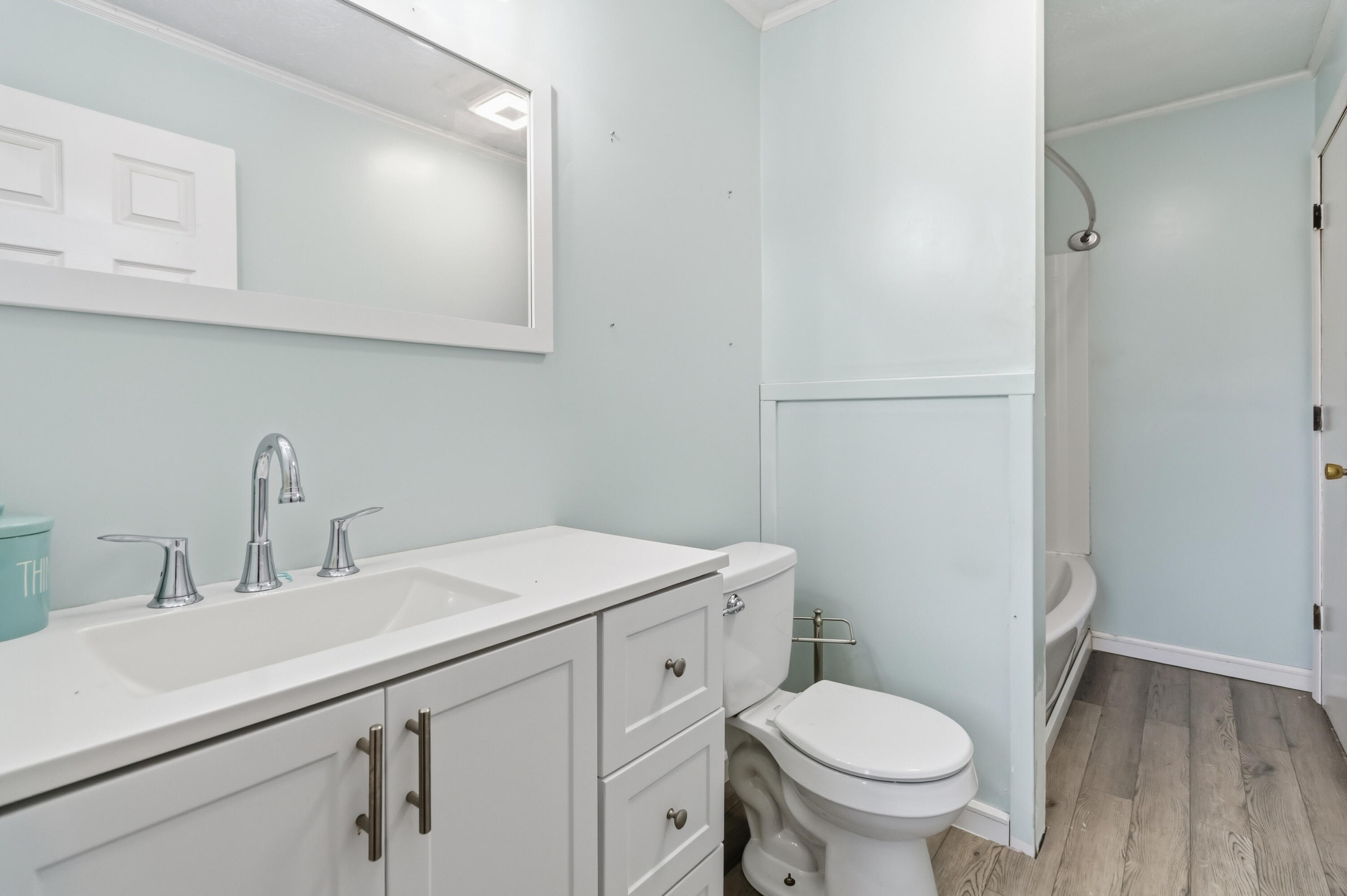 4295 Lebanon Road Danville, KY 40422 - Photo 14 of 29 Downstairs Bathroom