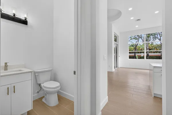 $5,400 | 8873 Via Brilliante, Wellington, FL 33411