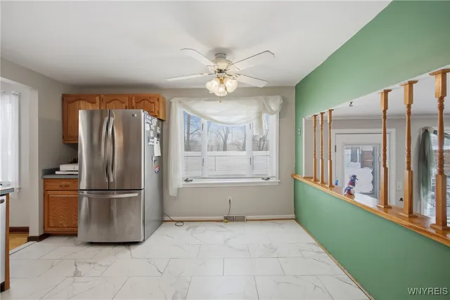 $349,999 | 185 Old Farm Circle, Amherst, NY 14221