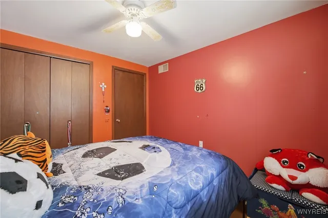 $349,999 | 185 Old Farm Circle, Amherst, NY 14221