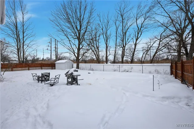 $349,999 | 185 Old Farm Circle, Amherst, NY 14221