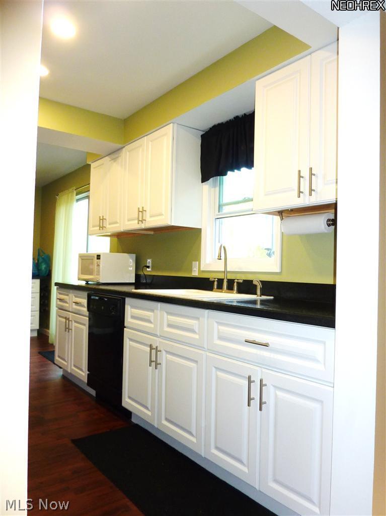632 Rehwinkle Road Northfield, OH 44067 - Photo 4 of 25 Gallery Image 4