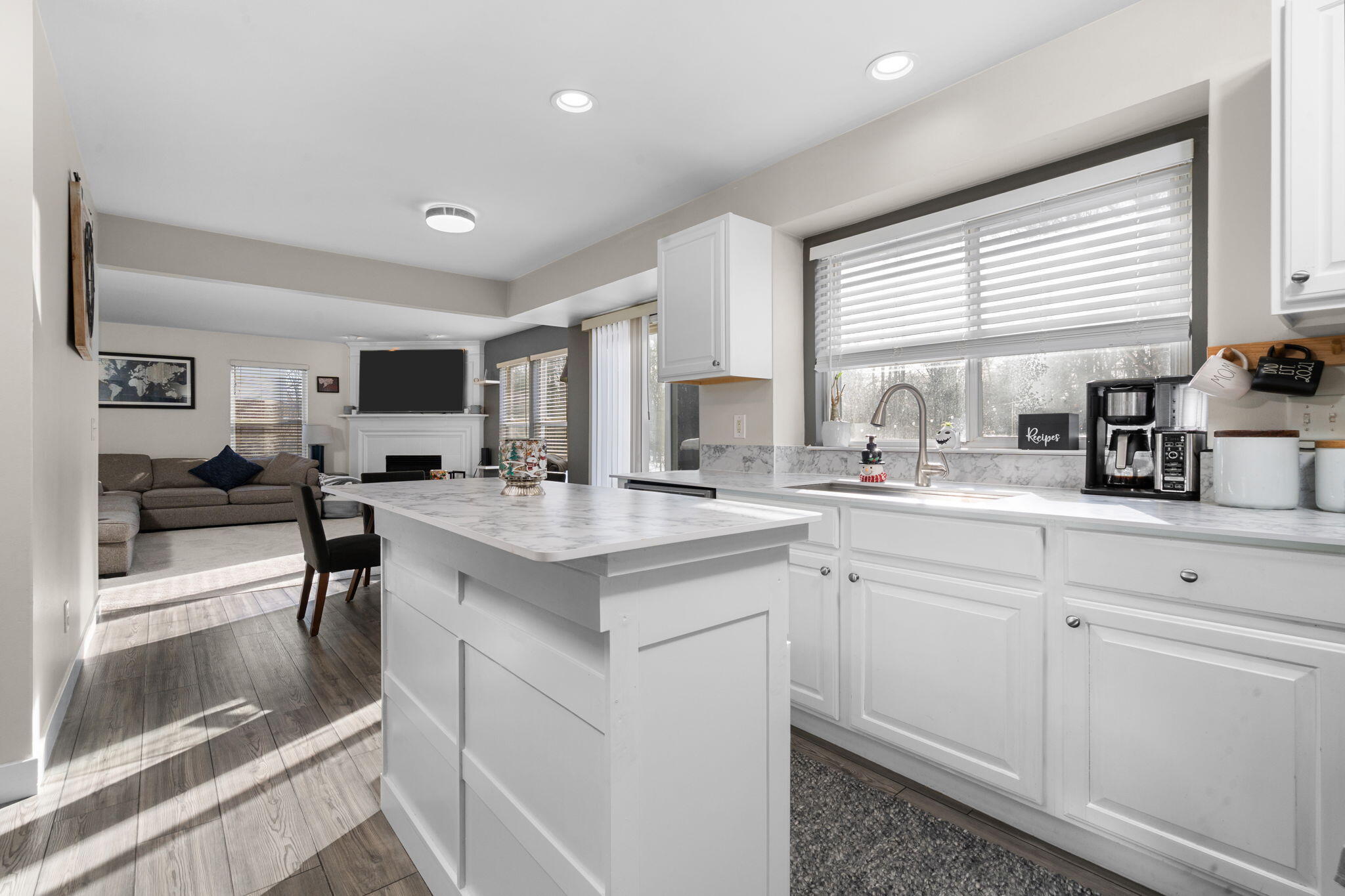 48893 5th Avenue Canton, MI 48188 - Photo 13 of 61 23-web-or-mls-DSC01407