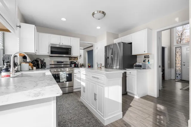 $560,000 | 48893 5th Avenue, Canton, MI 48188