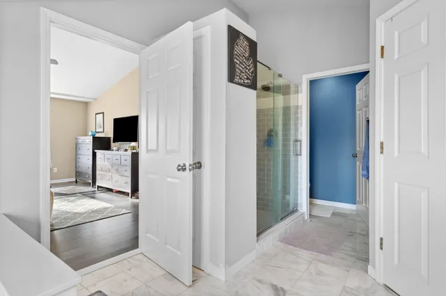 $560,000 | 48893 5th Avenue, Canton, MI 48188