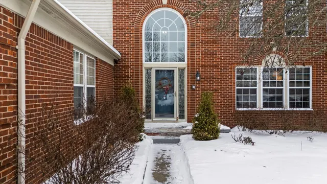 $560,000 | 48893 5th Avenue, Canton, MI 48188