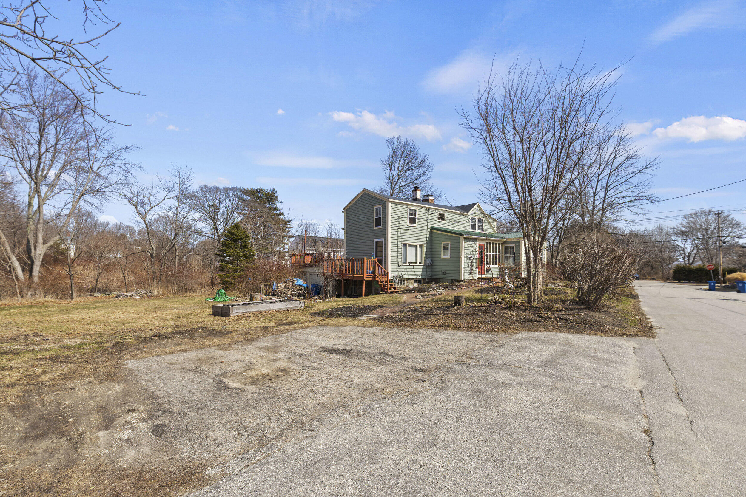 124 Ocean Avenue Portland, ME 04103 - Photo 31 of 37 124 Ocean Ave Portland Exterior-012