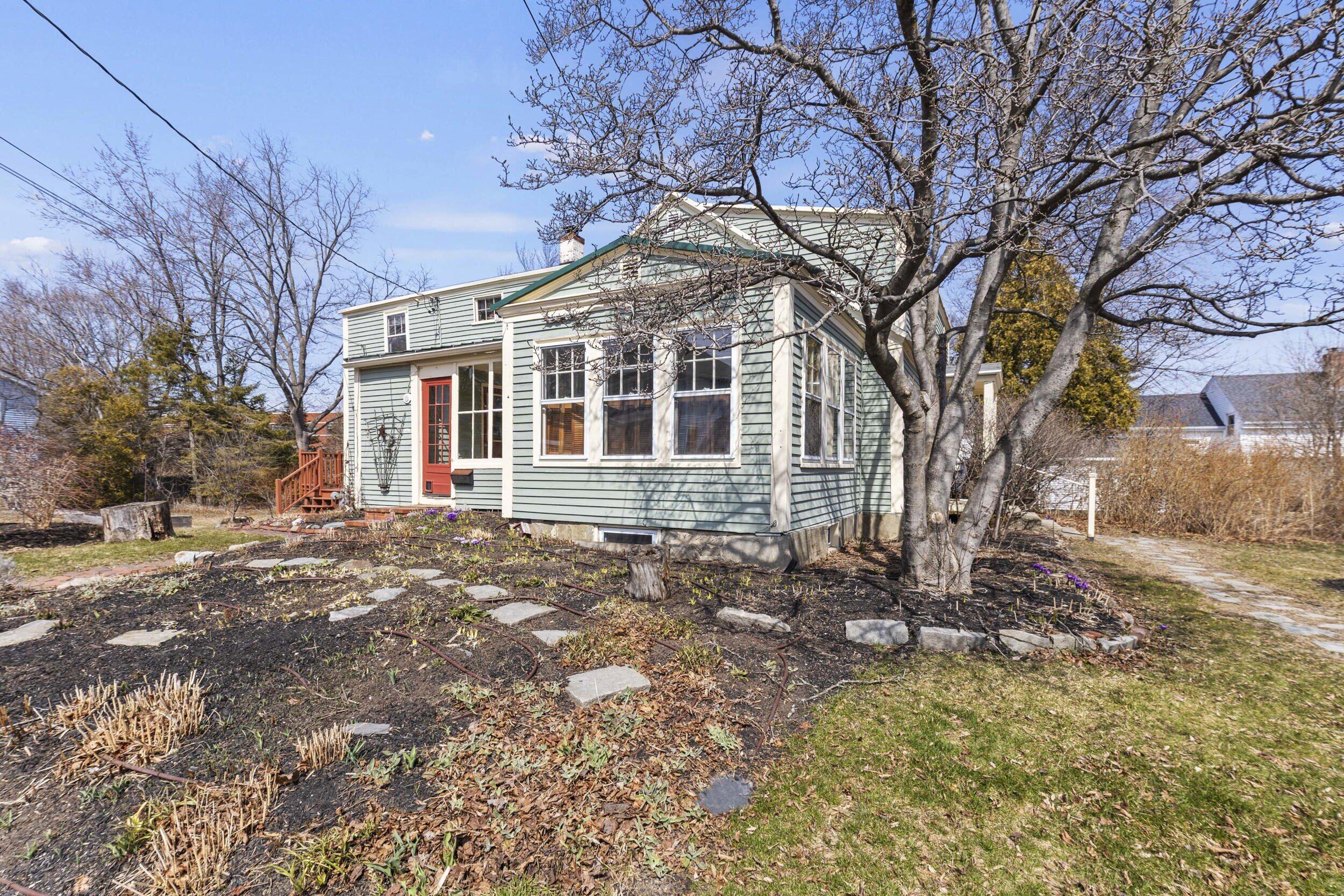 124 Ocean Avenue Portland, ME 04103 - Photo 32 of 37 124 Ocean Ave Portland Exterior-003