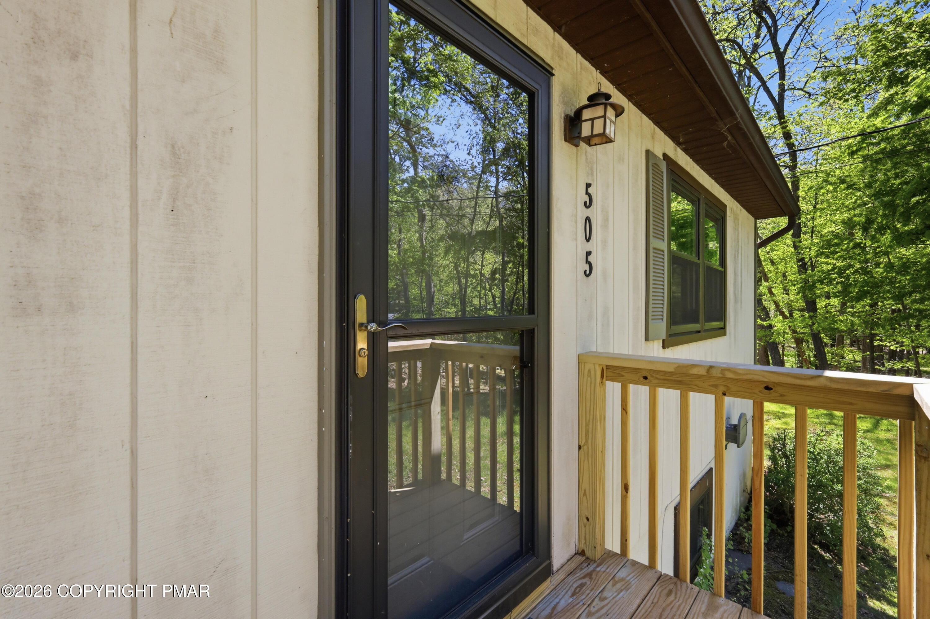 505 West Chipmunk Road Bushkill, PA 18324 - Photo 3 of 43 08-Photo-6