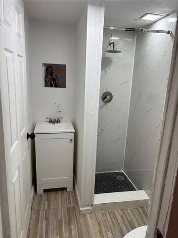 $1,400 | 8556 Berkley Drive, Davie, FL 33324