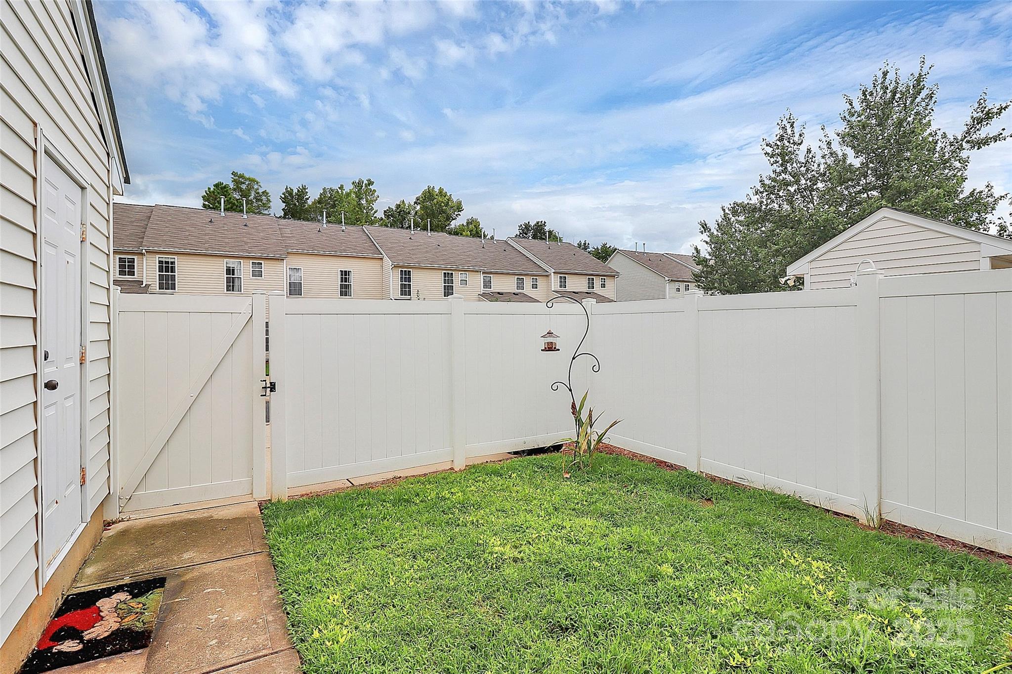 5018 Prosperity Ridge Road Charlotte, NC 28269 - Photo 7 of 37 Gallery Image 7